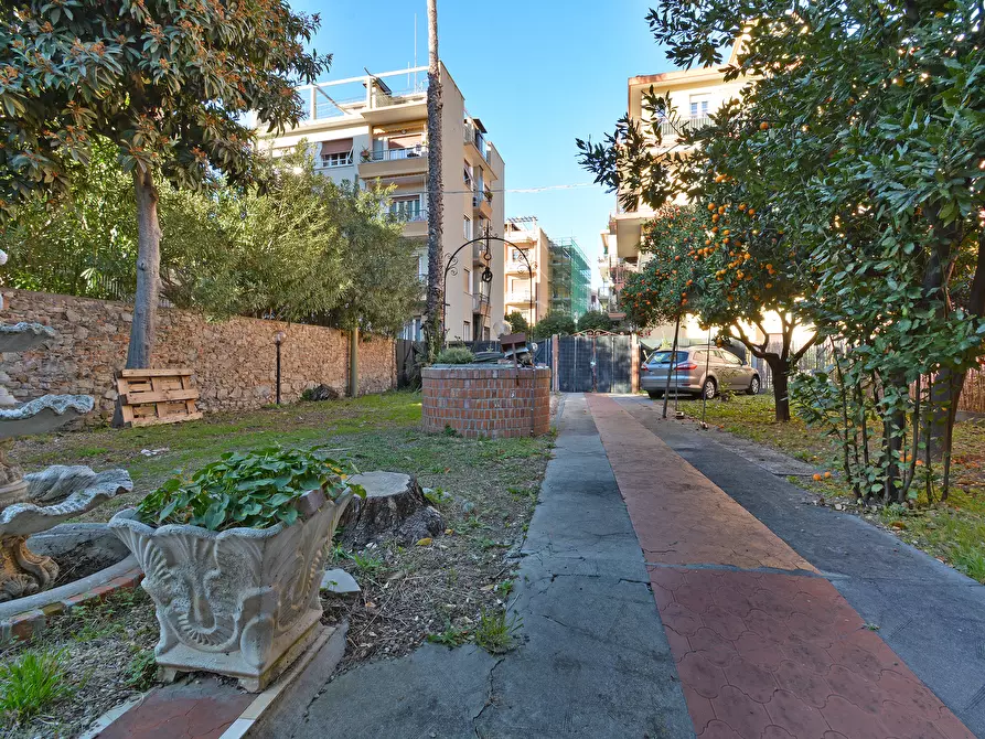 Immagine 3 di Casa indipendente in vendita  in Via Indiani 19 a Diano Marina