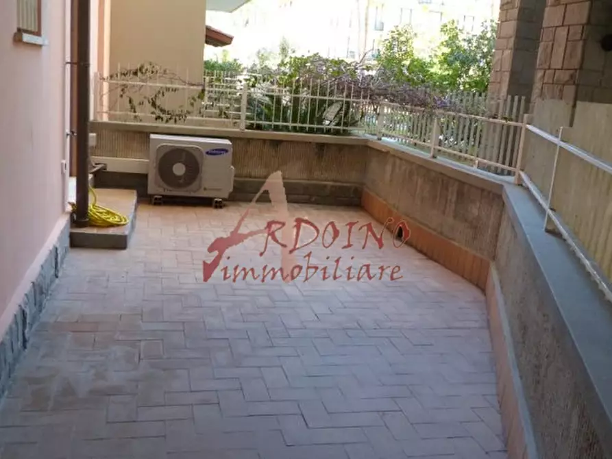 Immagine 48 di Trilocale in vendita  in Viale Europa a San Bartolomeo Al Mare