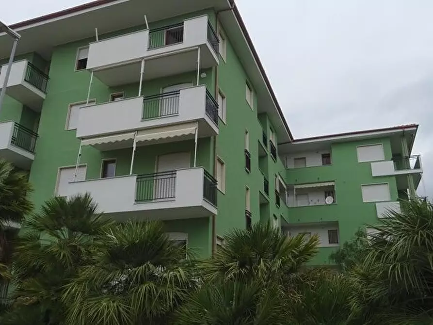 Immagine 58 di Trilocale in affitto  in Via Aurelia 57 a San Bartolomeo Al Mare