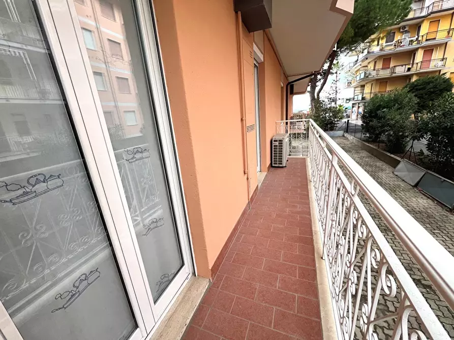 Immagine 46 di Bilocale in affitto  in Via Lungofiume 12 a San Bartolomeo Al Mare