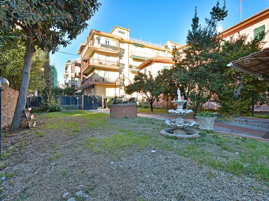 Immagine 4 di Casa indipendente in vendita  in Via Indiani 19 a Diano Marina