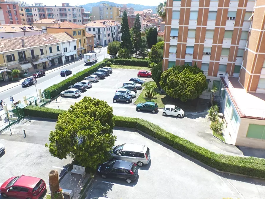 Immagine 12 di Bilocale in vendita  in Via Aurelia 82 a San Bartolomeo Al Mare