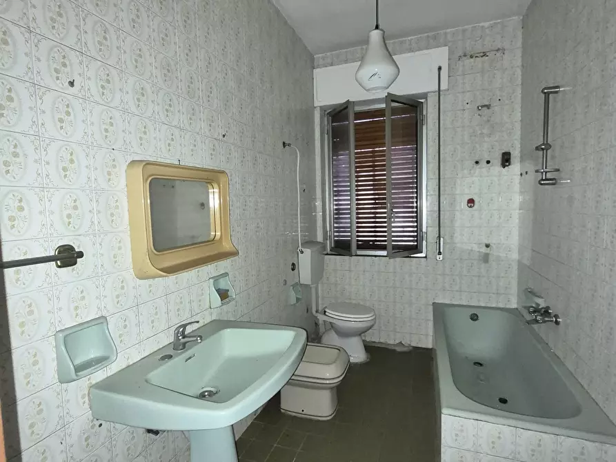 Immagine 9 di Villa in vendita  in Viale I Maggio 44 a Maida