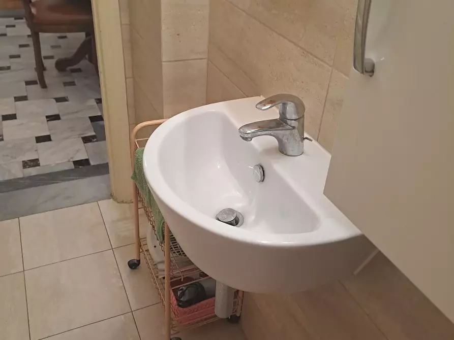 Immagine 20 di Trilocale in affitto  in VIA GIACINTO COLLEGNO 5 a Torino