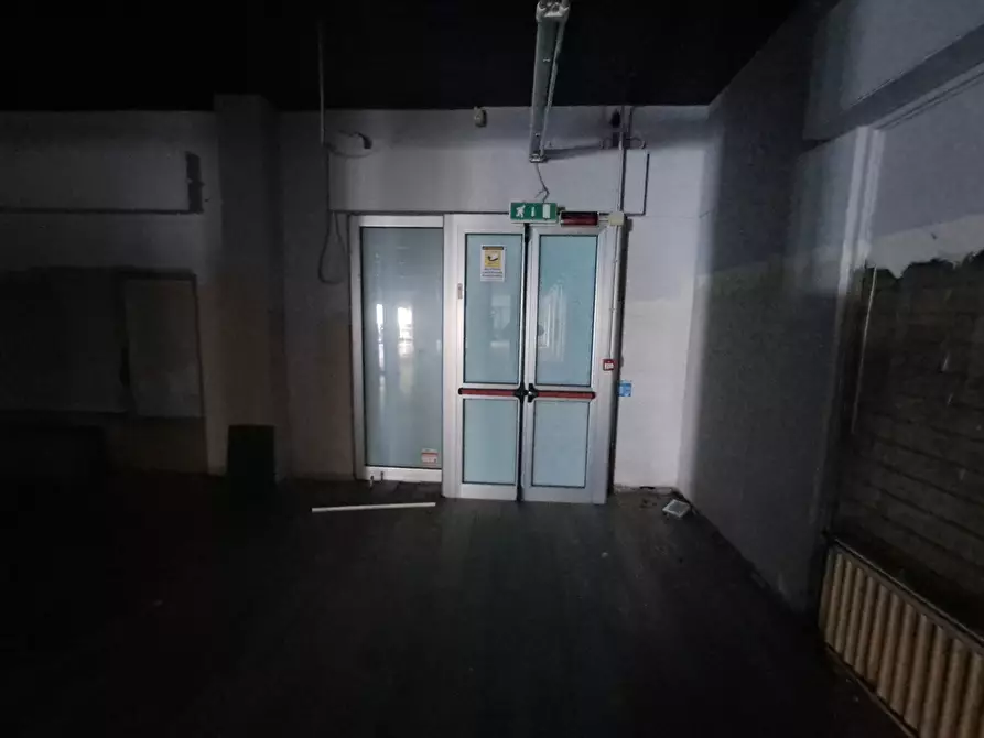 Immagine 16 di Locale commerciale in affitto  in VIA GARIBALDI 2 a Alpignano