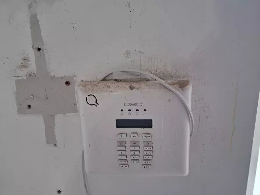 Immagine 25 di Locale commerciale in vendita  a Torino