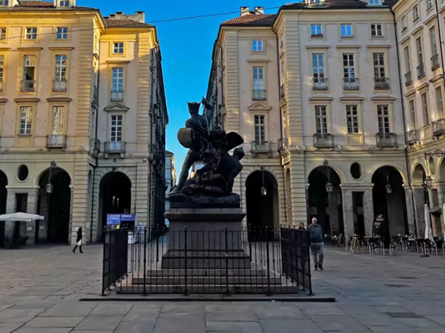 Immagine 29 di Trilocale in vendita  in VIA CONTE VERDE 1 a Torino