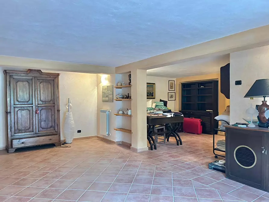 Immagine 39 di Casa indipendente in vendita  a Sarzana