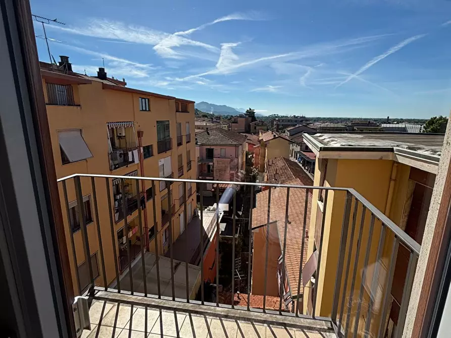 Immagine 8 di Attico in affitto  a Sarzana