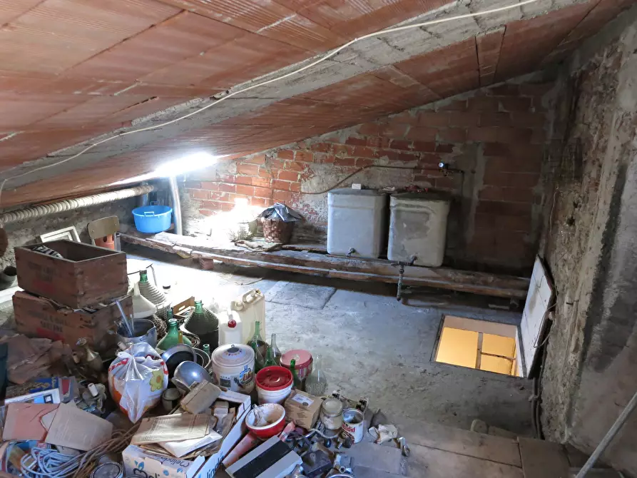 Immagine 20 di Attico in vendita  a Sarzana