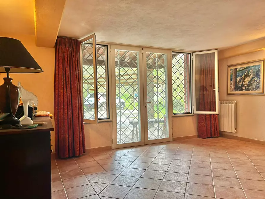 Immagine 25 di Casa indipendente in vendita  a Sarzana
