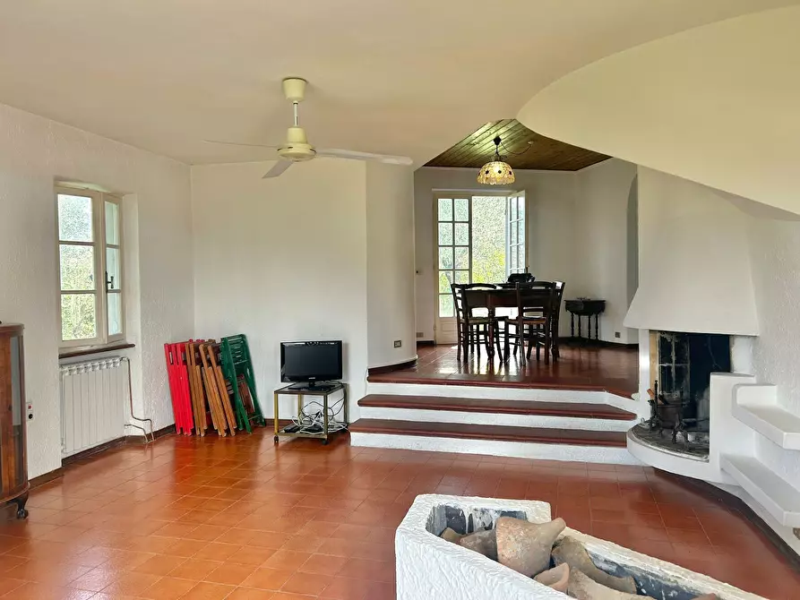 Immagine 52 di Casa indipendente in vendita  a Castelnuovo Magra