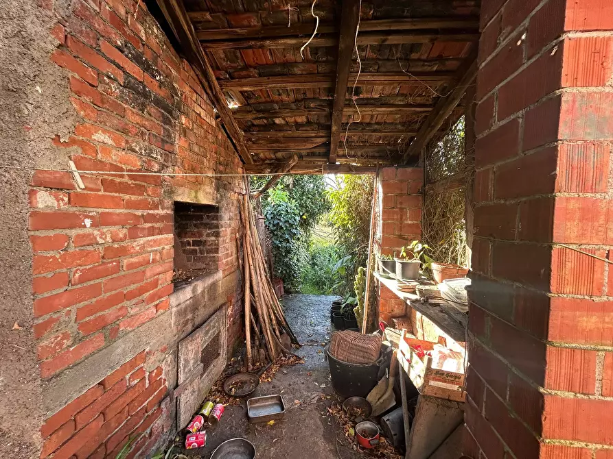 Immagine 28 di Rustico / casale in vendita  a Sarzana