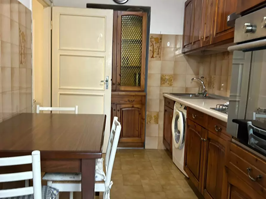 Immagine 9 di Quadrilocale in vendita  a Sarzana