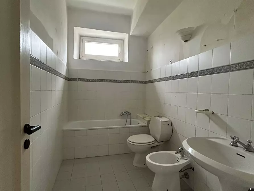 Immagine 18 di Pentalocale in vendita  a Arcola