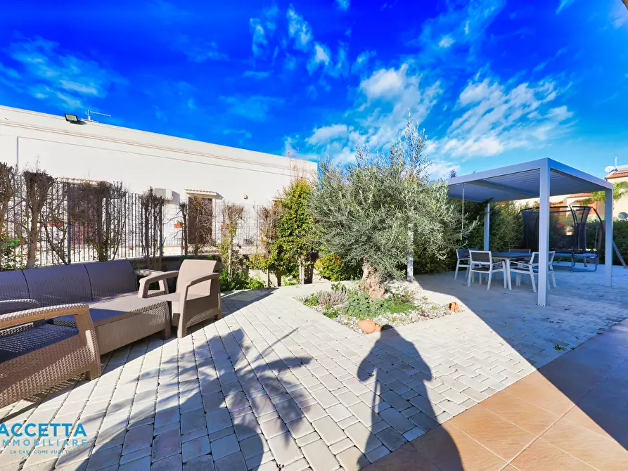 Immagine 6 di Villa in vendita  in Via Fior di Zenzero 2 a Taranto
