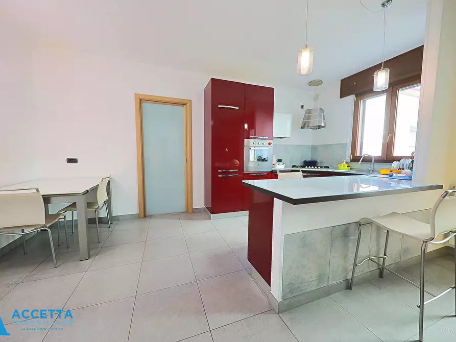 Immagine 3 di Trilocale in vendita  in Via Speziale 2 a Taranto