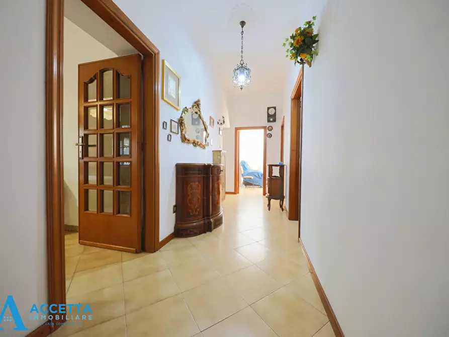 Immagine 3 di Quadrilocale in vendita  in Via della Croce 2 a Taranto