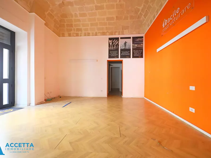 Immagine 9 di Locale commerciale in affitto  in Via Oberdan 31 a Taranto