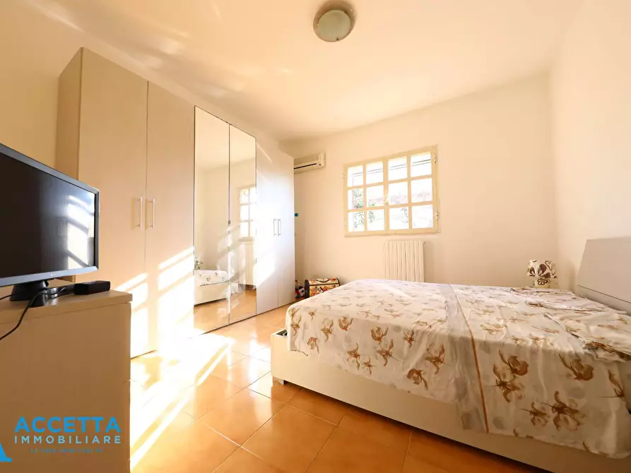 Immagine 28 di Villa in vendita  in via Sequoie a Leporano