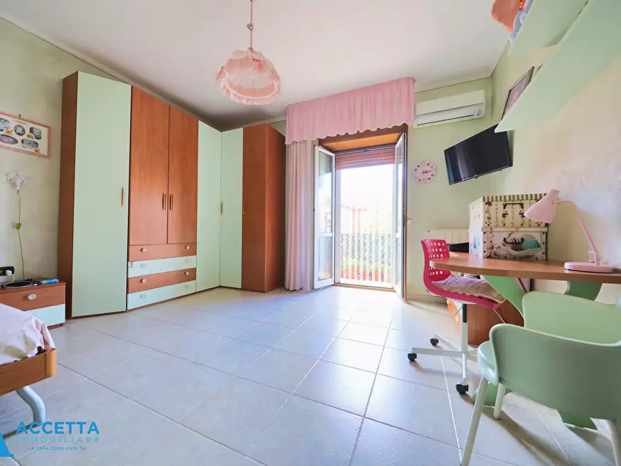 Immagine 9 di Trilocale in vendita  in Via Dante Alighieri 105 a Taranto