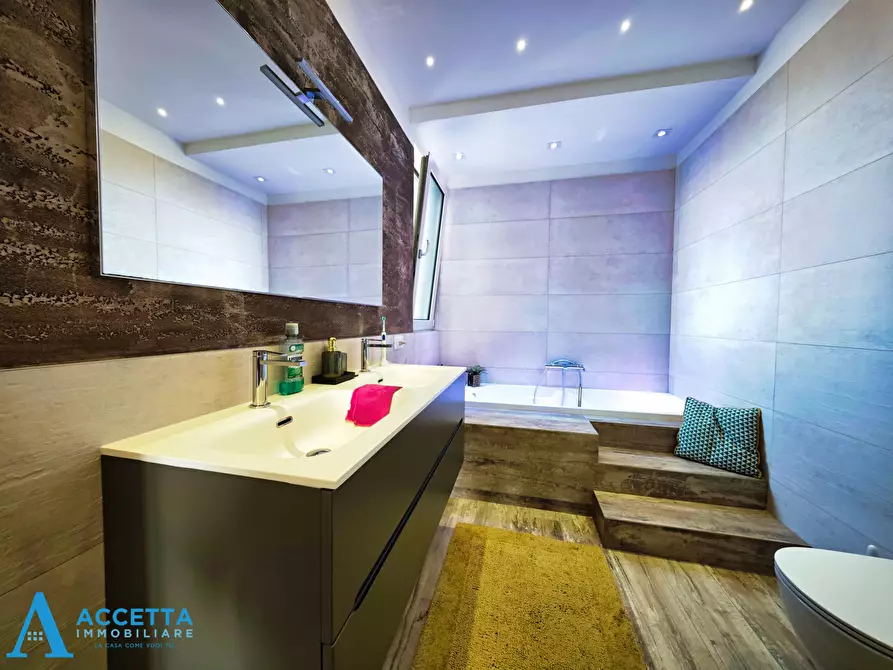 Immagine 34 di Villa in vendita  in Via Fior di Zenzero 2 a Taranto