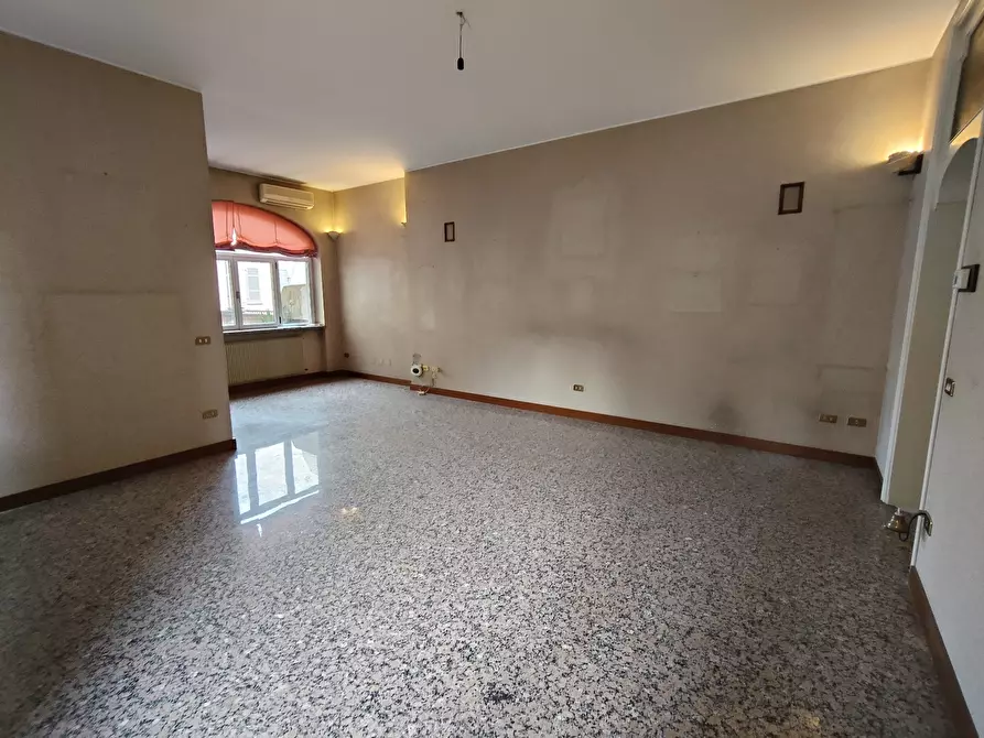 Immagine 7 di Porzione di casa in vendita  in Via San Bartolomeo a Piacenza
