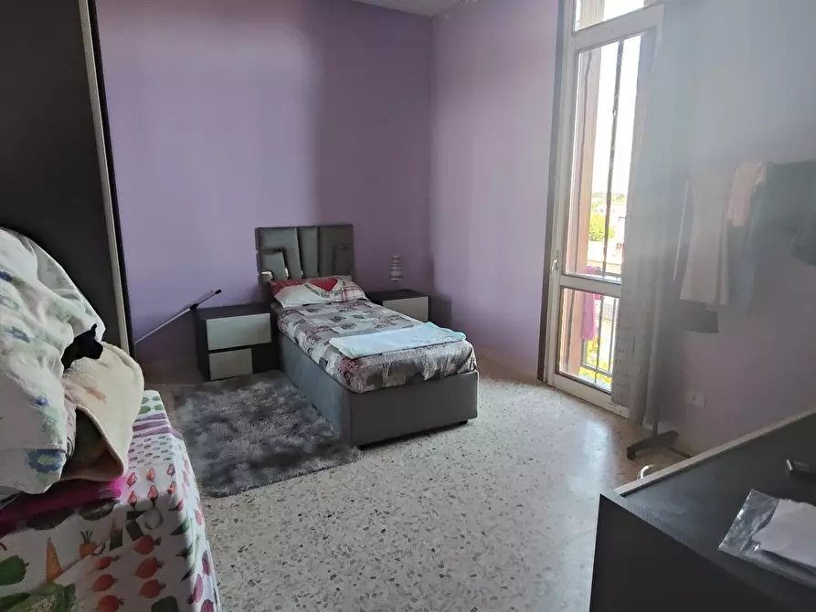 Immagine 26 di Trilocale in vendita  in Via Roma a Pieve Porto Morone
