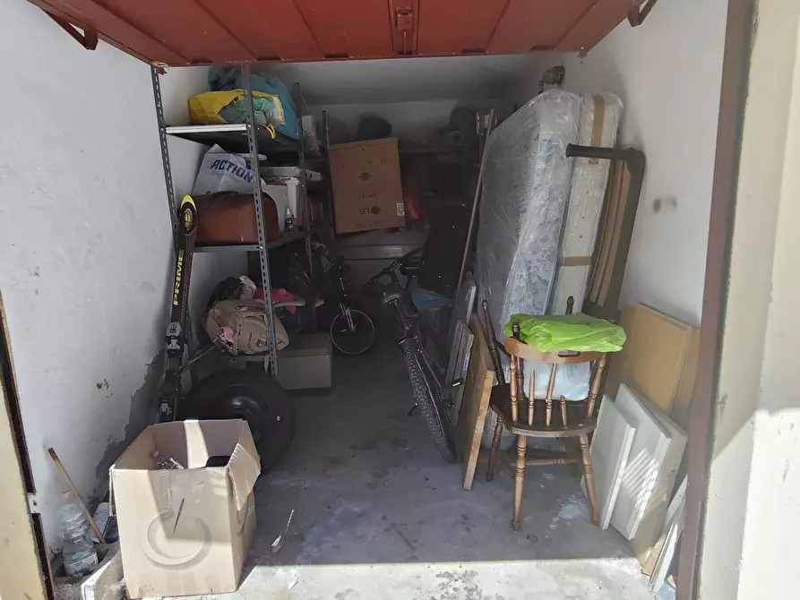 Immagine 28 di Trilocale in vendita  in Via Roma a Pieve Porto Morone