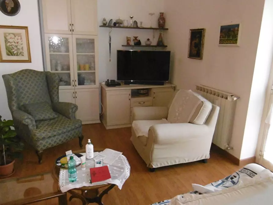 Immagine 6 di Trilocale in vendita  in Via Pio Piacentini a Roma