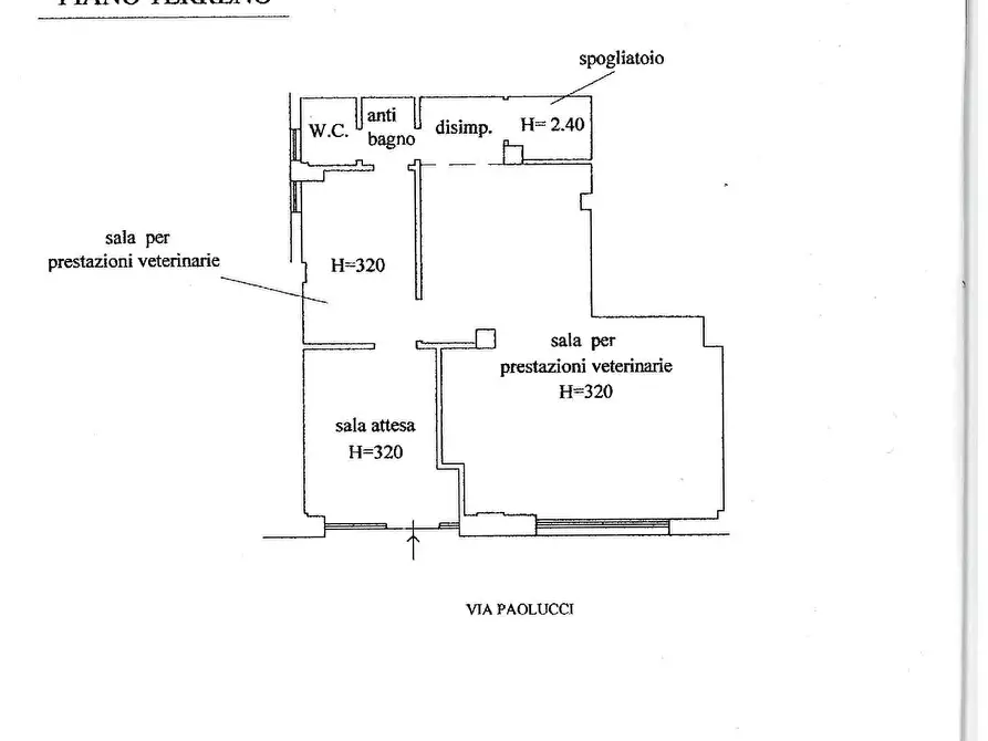 Immagine 10 di Locale commerciale in vendita  in Via Raffaele Paolucci a Roma