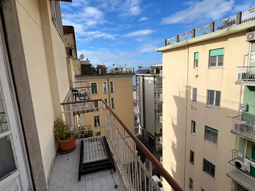 Immagine 5 di Trilocale in vendita  in via m. abbignete a Salerno