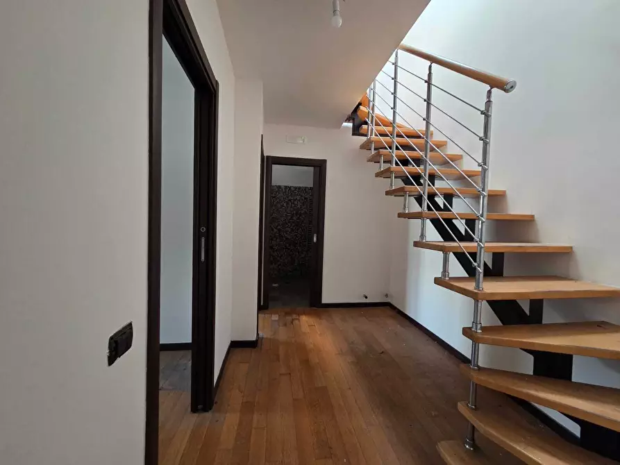 Immagine 4 di Villa in vendita  in Via Carlo Gatti 30 a Salerno