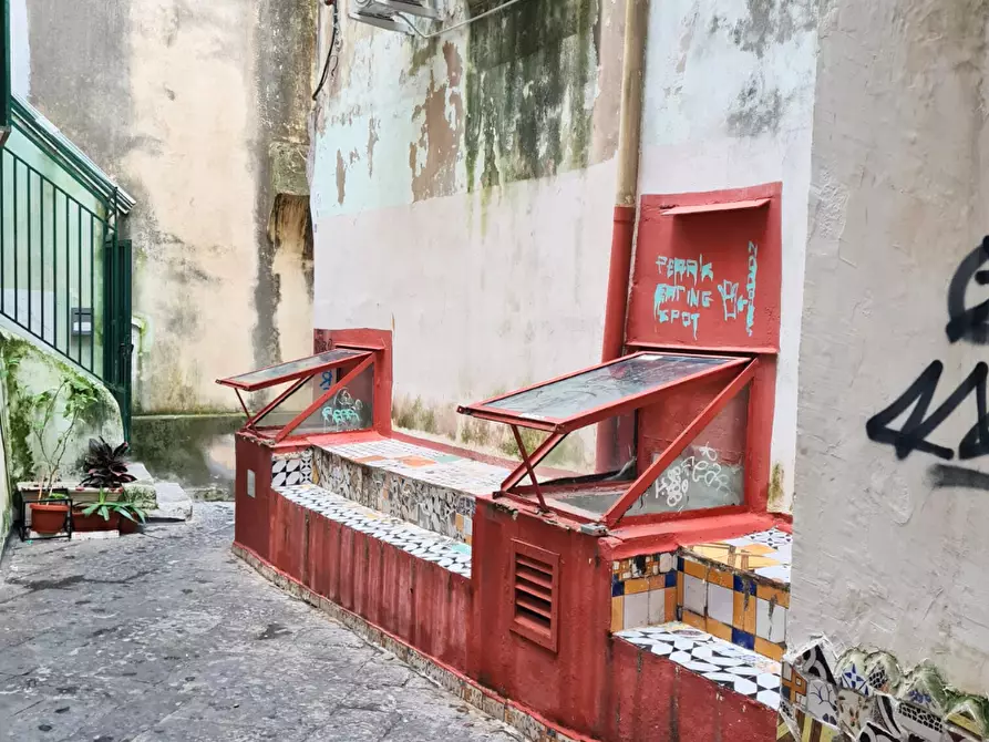 Immagine 9 di Locale commerciale in vendita  in Via fra Giovanni da Salerno 7 a Salerno