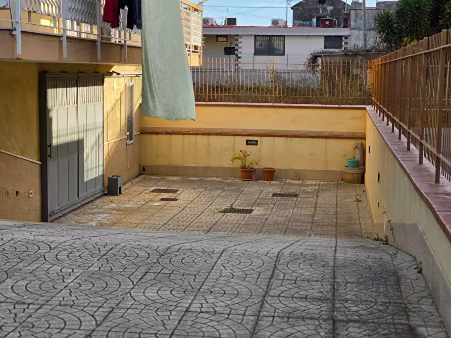 Immagine 17 di Trilocale in vendita  in via pontenuovo 25 a Pompei