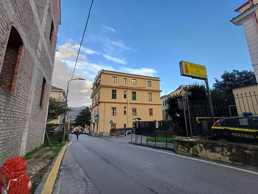 Immagine 1 di Appartamento in vendita  in Via Generale Luigi Parisi 102 a Cava De' Tirreni