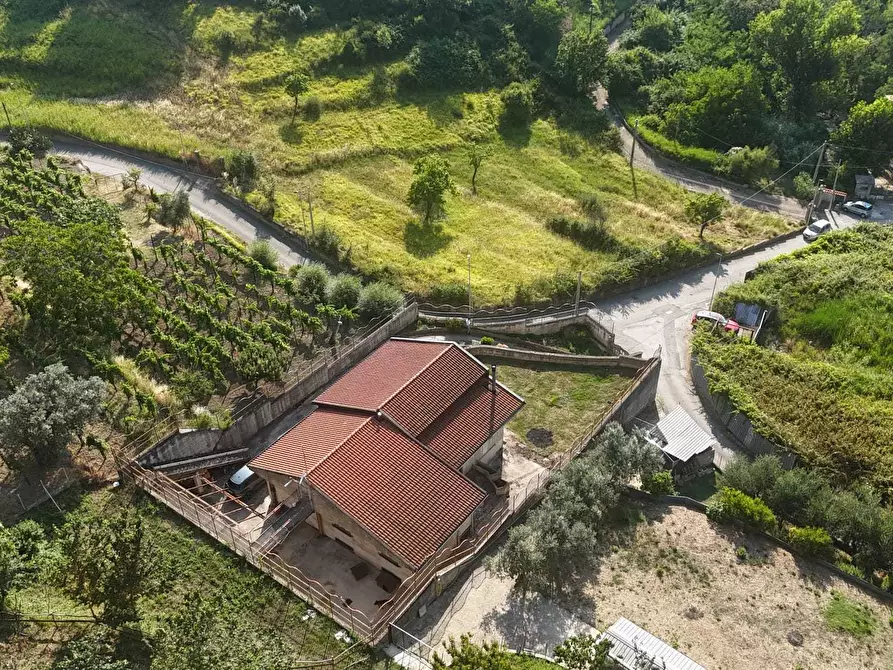 Immagine 11 di Villa in vendita  in Via Casa rocco giovi 11 A a Salerno