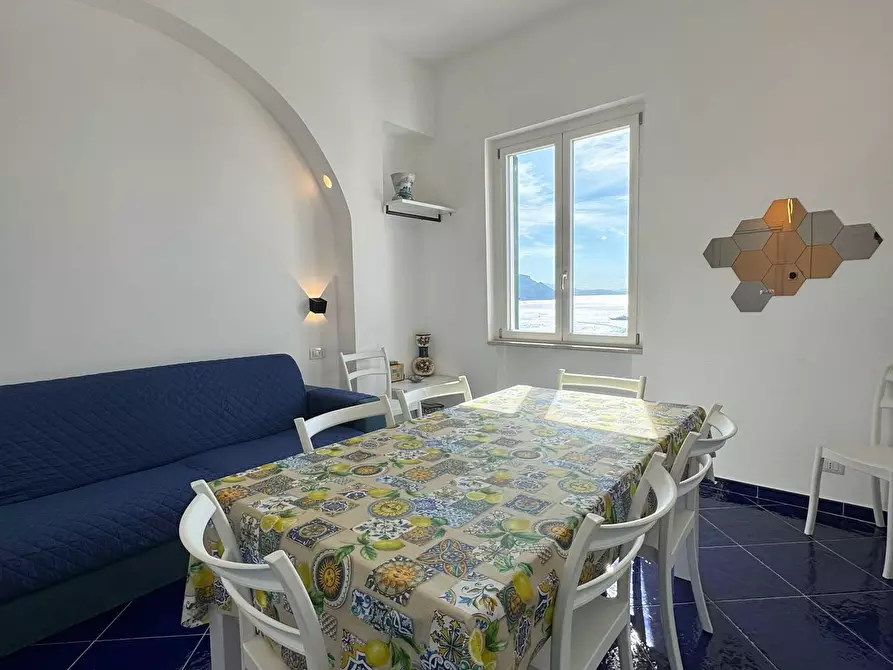 Immagine 8 di Pentalocale in vendita  in Via Mauro Comite 8 a Amalfi