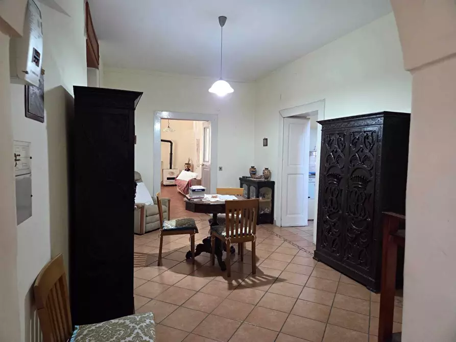 Immagine 4 di Bilocale in vendita  in Piazza Umberto I 11 a Montecorvino Rovella