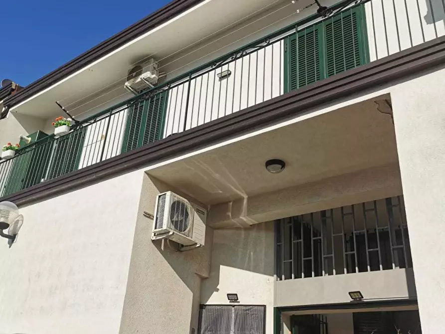 Immagine 2 di Villetta a schiera in vendita  in Via Parrocchia 33 a Baronissi