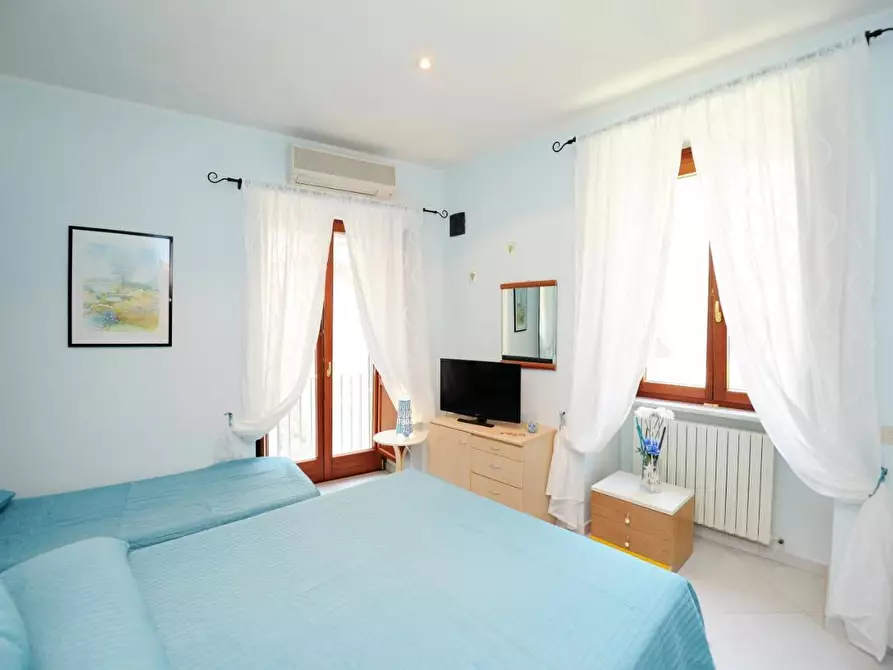 Immagine 14 di Quadrilocale in vendita  in Salita Truglio a Amalfi