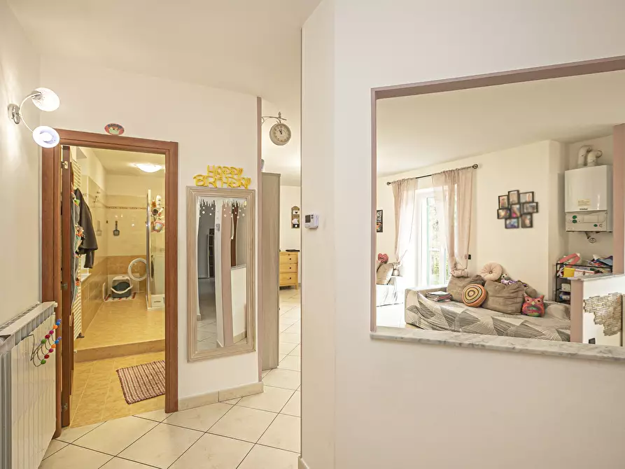 Immagine 9 di Trilocale in vendita  in via alle tine 18 a Ceranesi