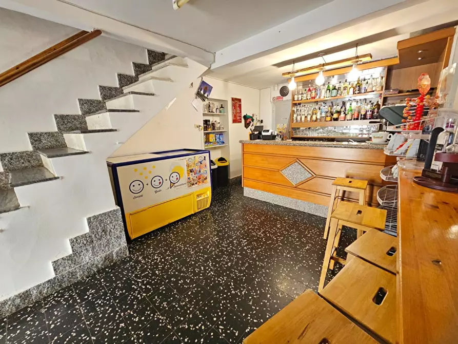 Immagine 44 di Attività commerciale in vendita  in Via Gaiazza 143A a Genova