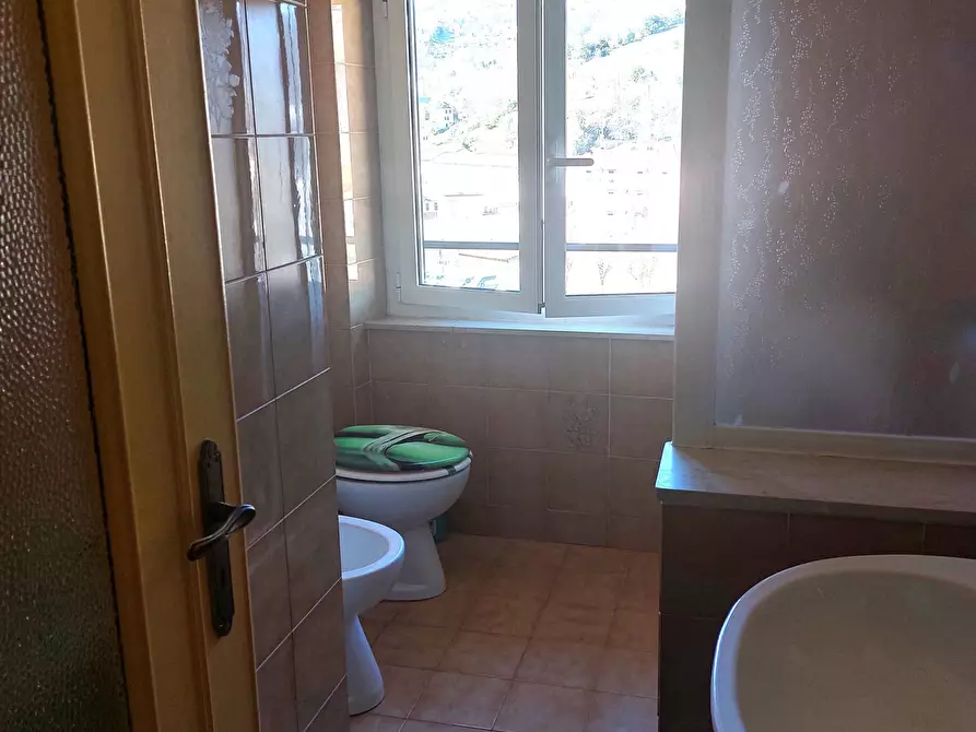 Immagine 24 di Bilocale in vendita  a Genova