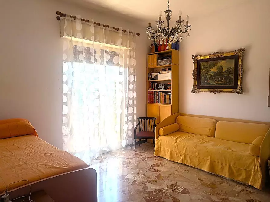 Immagine 17 di Trilocale in vendita  in Via XXV Aprile 28 a Mignanego