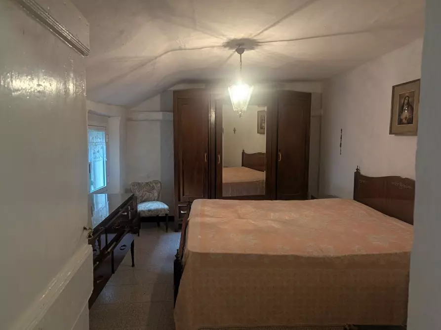 Immagine 8 di Quadrilocale in vendita  in Via Fiume 187 a Mignanego