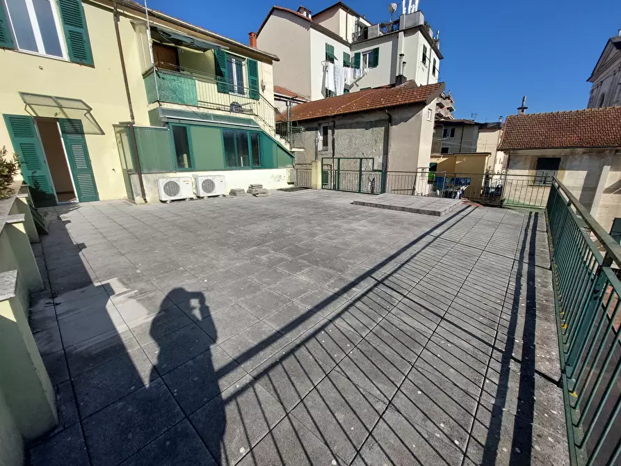 Immagine 5 di Ufficio in affitto  a Campomorone