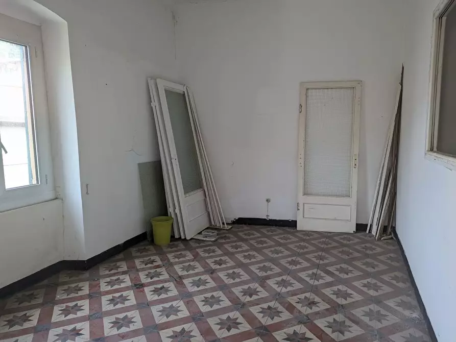 Immagine 15 di Bilocale in vendita  in Via Beata Chiara 18 a Genova