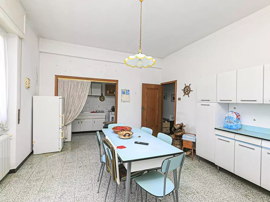 Immagine 23 di Pentalocale in vendita  in Via Primo Cavallieri 55 a Campomorone