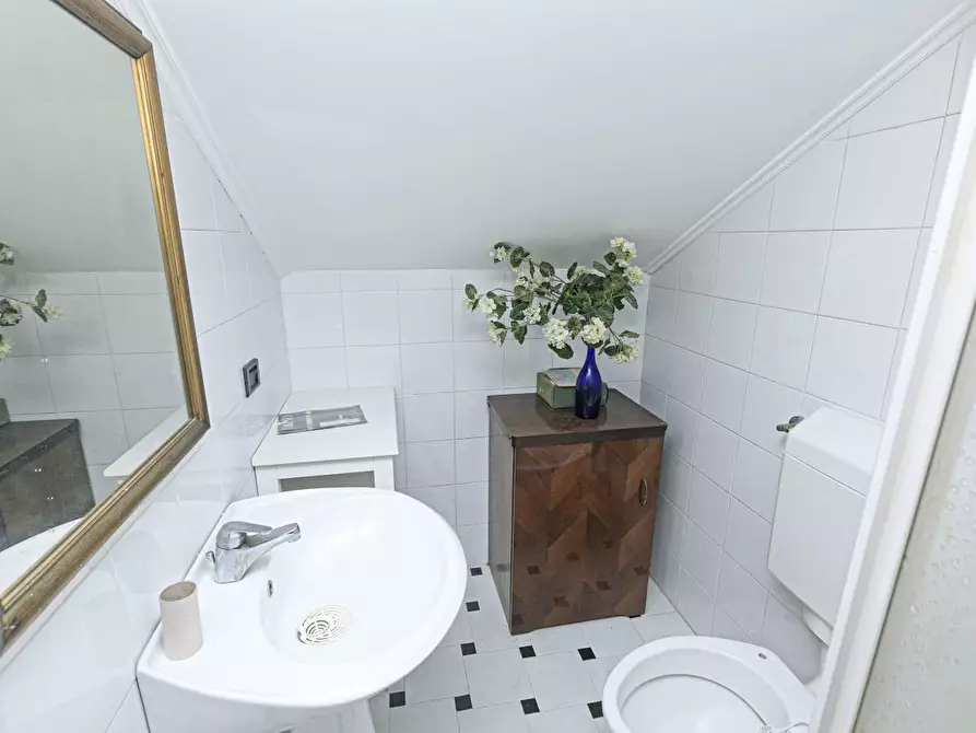 Immagine 32 di Quadrilocale in vendita  in Via Paolo Anfossi 68B a Genova